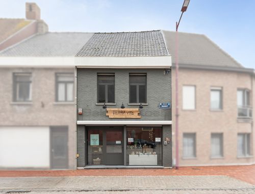                                         Bien commercial à vendre à Ruiselede, € 495.000
