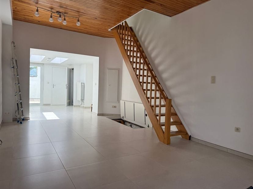 Charmante maison mitoyenne de 2 chambres bénéficiant d'un emplacement de choix à Malines<br />
Cette maison mitoyenne accueillante bénéficie d'un empl