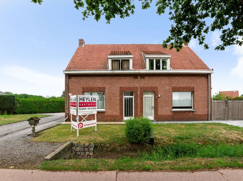 Huis te koop in Steenweg op Diest 65,
                    2300 Turnhout
