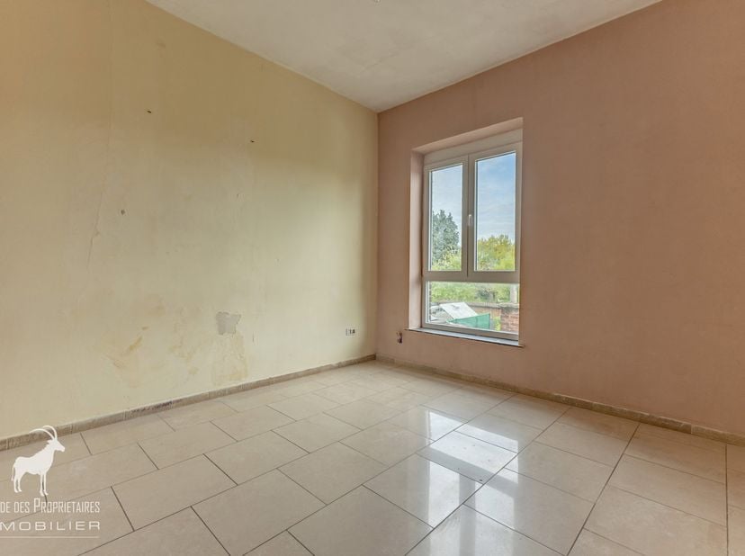 Appartement te koop in ,
                    6031 Monceau-sur-Sambre