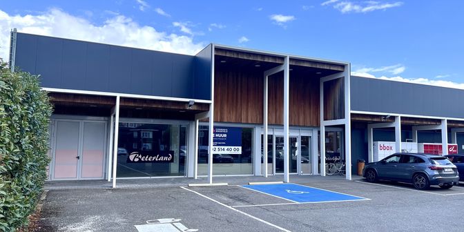Bedrijfsvastgoed te huur in 3680 Maaseik