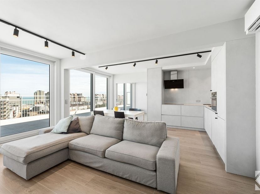 Moderne, volledig gerenoveerde penthouse in de vernieuwde residentie Horizon te Westende met 2 slaapkamers, 85 m² bewoonbare oppervlakte en maar liefs