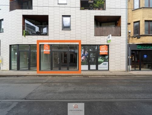                                         Handelspand te huur in Gent, € 1.850
