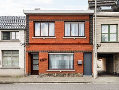                                         Eengezinswoning te koop in Grobbendonk, € 245.000
