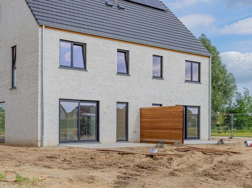 Huis te koop in Heiken,
                    2870 Puurs