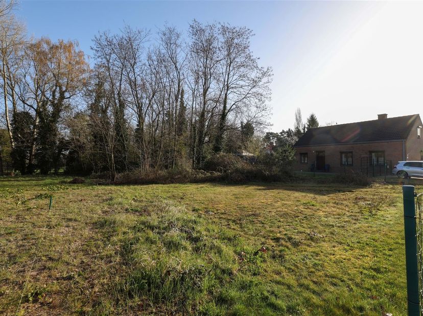 Terrain à vendre
                    à 3600 Genk