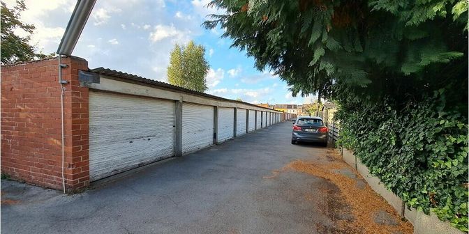 Garage à vendre à Spoorwegstraat 192+, 8200 Sint-Michiels