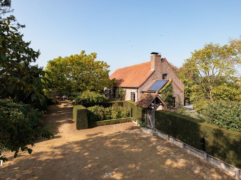 Huis te koop in ,
                    9930 Zomergem