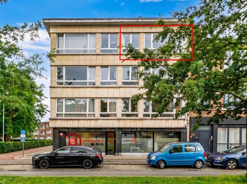 Prachtig Gerenoveerd appartement (78m²) met 2 slaapkamers, badkamer en berging op toplocatie te Antwerpen!<br />
Ligging: Gelegen op toplocatie te Ant