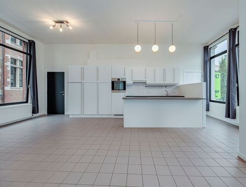                                         Appartement à louer à Antwerpen, € 975

