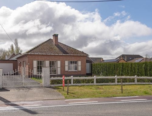                                         Maison à vendre à Zingem, € 240.000
