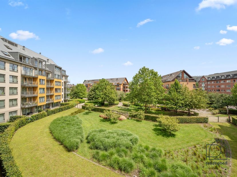 Instapklare investering met 2 slaapkamers op toplocatie in Evere<br />
Bent u op zoek naar een zorgeloze vastgoedinvestering met onmiddellijk rendeme