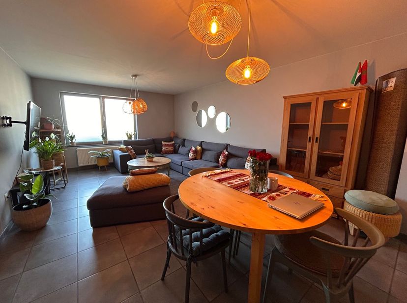 Appartement spacieux de plain-pied avec 2 chambres et un jardin ensoleillé<br />
Situation :<br />
Cet appartement de plain-pied bien entretenu est si