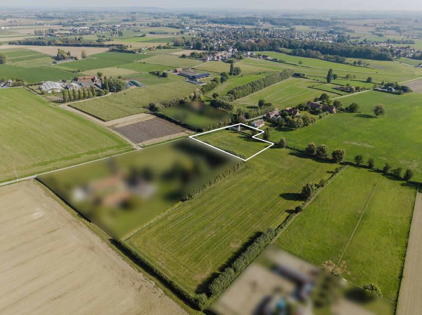 Grond te koop in Munkendoornstraat 230,
                    8500 Kortrijk