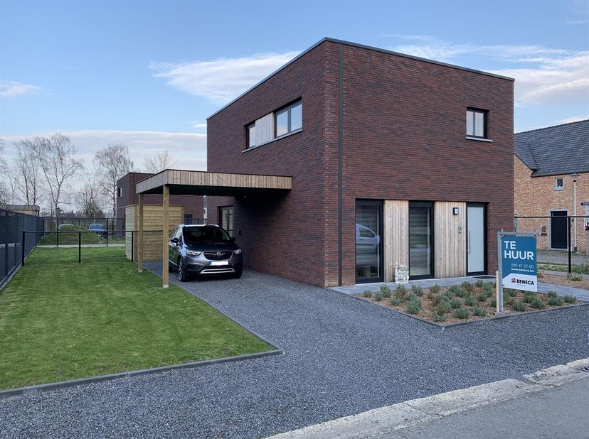 Maison à louer
                    à 3960 Opitter