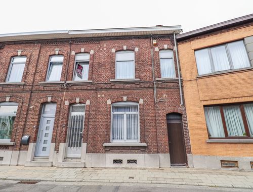                                         Maison à vendre à Couillet, € 185.000
