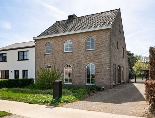                                         Maison unifamiliale à vendre à Lichtaart, € 569.000
