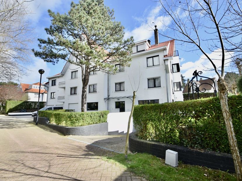 Appartement te koop in Ierspad  4,
                    8300 Het Zoute