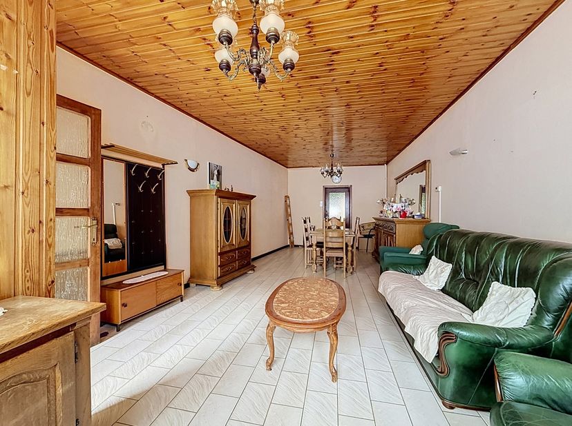 Huis te koop
                    in 6042 Lodelinsart