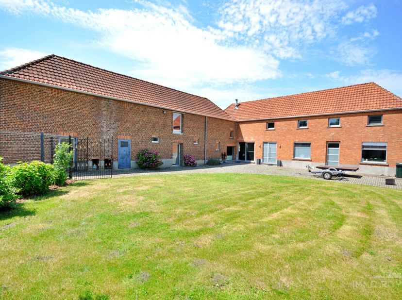 Huis te koop in Drieborrebeekstraat 6,
                    9600 Ronse