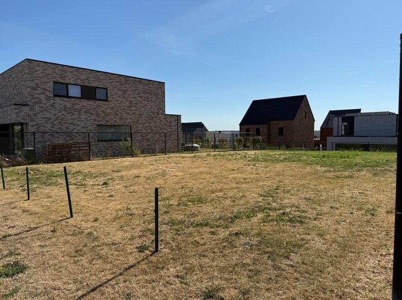 Bouwgrond in verkaveling "De Middelste Kommen" – Hortensialaan, Hoeselt<br />
<br />
Op zoek naar een bouwgrond waar u volledig vrij bent om uw droomw