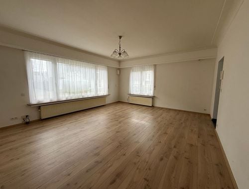                                         Gelijkvloers app. te koop in Brasschaat, € 265.000
