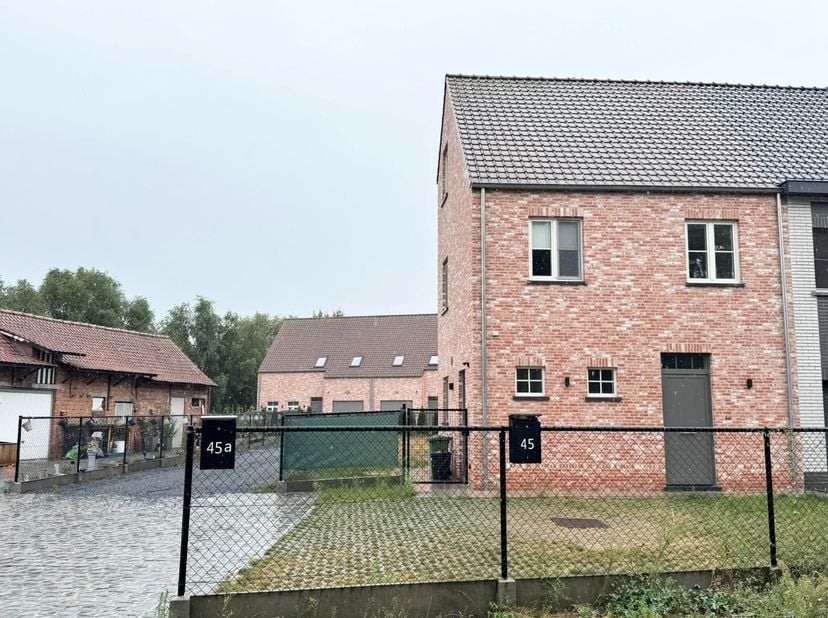 Maison à louer
                    à 9270 Kalken