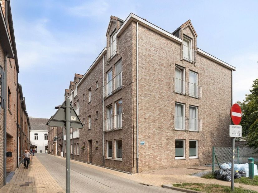 Opbrengsteigendom  8 verhuurde appartementen te koop in centrum Diest Investeer zonder zorgen in dit appartementsgebouw met 8 volledig verhuurde appar