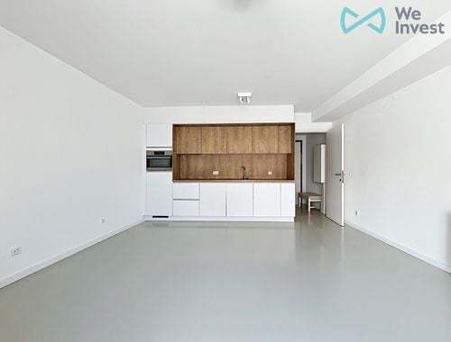                                         Studio te huur in Brussel, € 900
