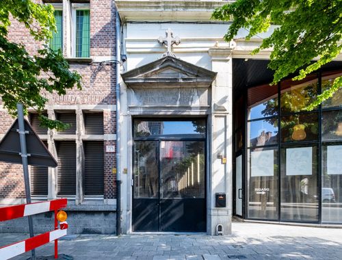                                         Handelszaak te huur in Antwerpen, € 4.000
