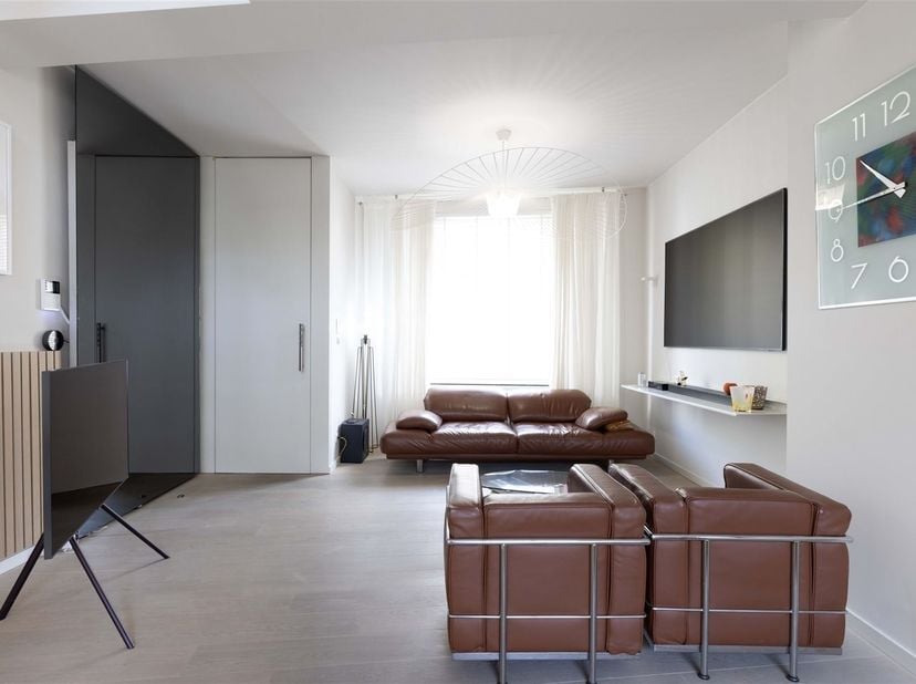 Stijlvolle herenwoning met 3 slaapkamers en zonnige tuin in hartje Hasselt<br />
 <br />
Omgeving:<br />
+ Gelegen in een rustige straat op wandela