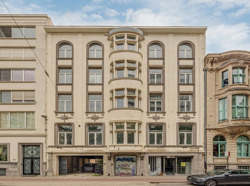 Huis te koop in Mechelsesteenweg 123,
                    2018 Antwerpen