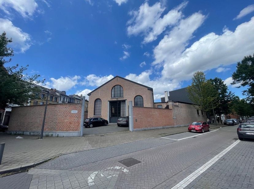 Bien professionnel à vendre
                    à 2140 Borgerhout
