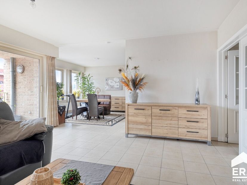Bent u op zoek naar een instapklaar appartement op een centrale locatie voor uzelf of als investering? Dan is dit ruim, energiezuinig en uitstekend on