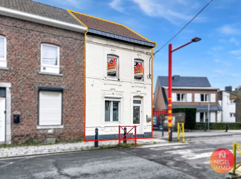 Le bureau NIGEL IMMO a le plaisir de vous présenter, en exclusivité, cette maison idéalement située au cœur du village d'Haccourt, à proximité immédia