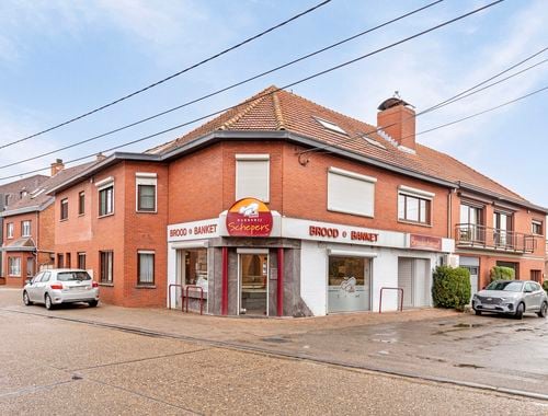                                         Handelspand met woonst te huur in Meldert, € 1.500
