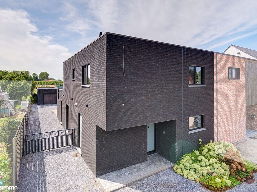Huis te koop in Russelt 26 bus A,
                    3830 Wellen