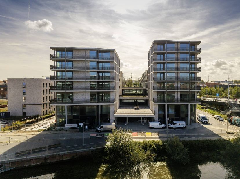 Bien professionnel à vendre à Havenkaai 1,
                    8500 Kortrijk