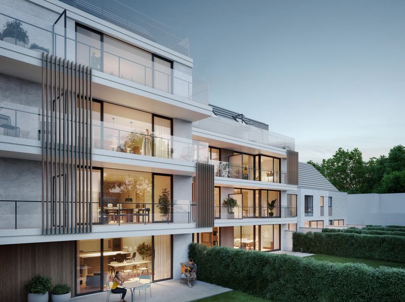 Op een uitstekende ligging, vlakbij station, winkels en het groene De Gavers, vindt u dit hoogwaardige appartement met een moderne en lichte architect