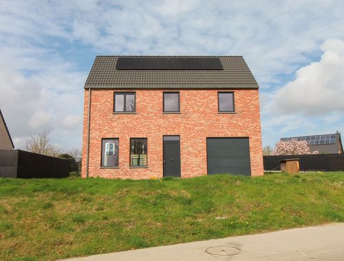                                         Maison à vendre à Hooglede, € 407.781,55
