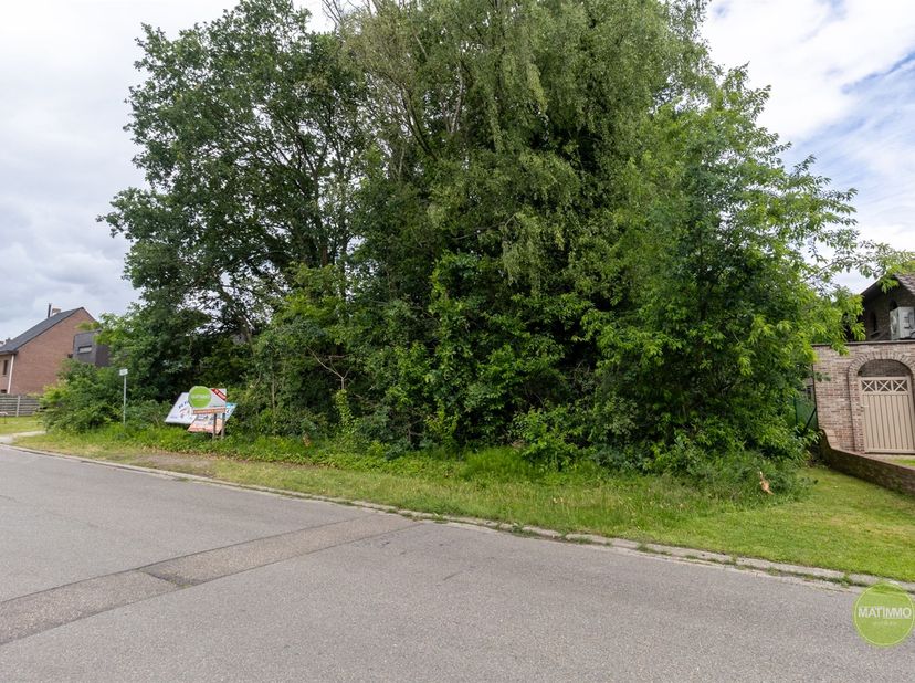 Ruime bouwgrond van 1.224 m² voor open bebouwing in Mol-Gompel<br />
<br />
Bent u op zoek naar de ideale locatie om uw droomwoning te realiseren? D