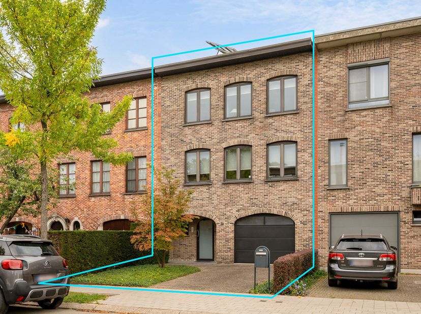 Maison à vendre à Acht Eeuwenlaan 10,
                    2650 Edegem