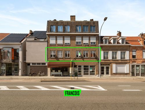                                         Commercieel Gebouw te koop in Sint-Andries, € 335.000
