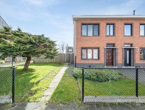                                         Woning te koop in Nieuwkerken-Waas, € 295.000
