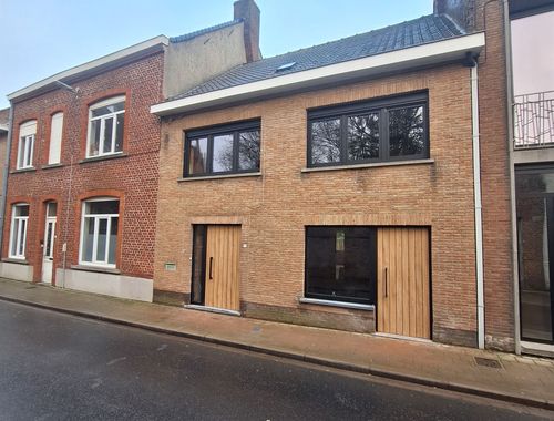                                         Rijwoning te huur in Poperinge, € 900
