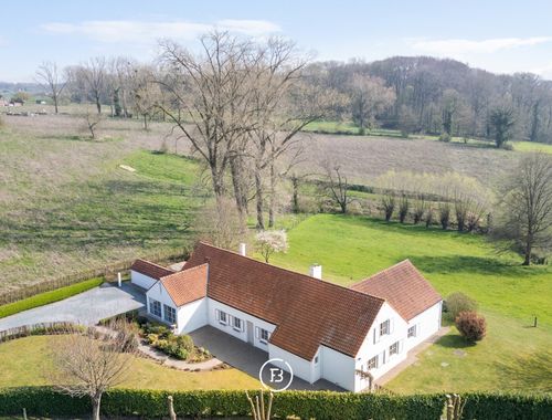                                         Villa à vendre à Herne, € 785.000
