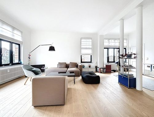                                         Appartement te koop in Ukkel, € 1.190.000
