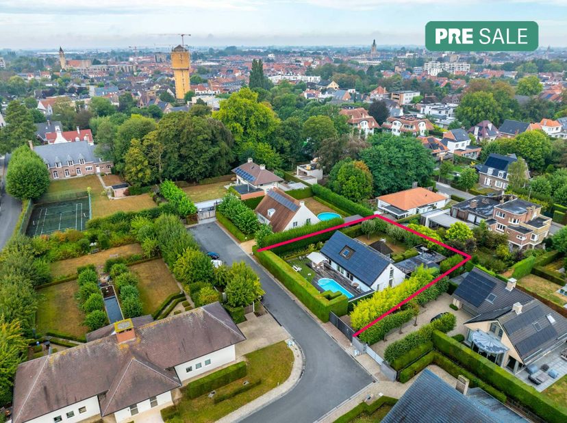 Huis te koop in 't Motje 15,
                    8800 Roeselare