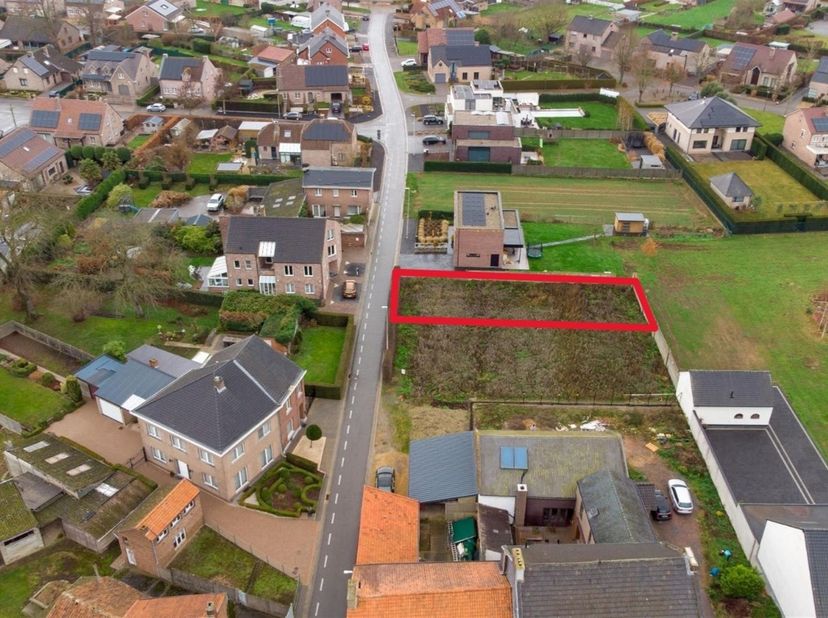 Terrain à vendre
                    à 3740 Mopertingen