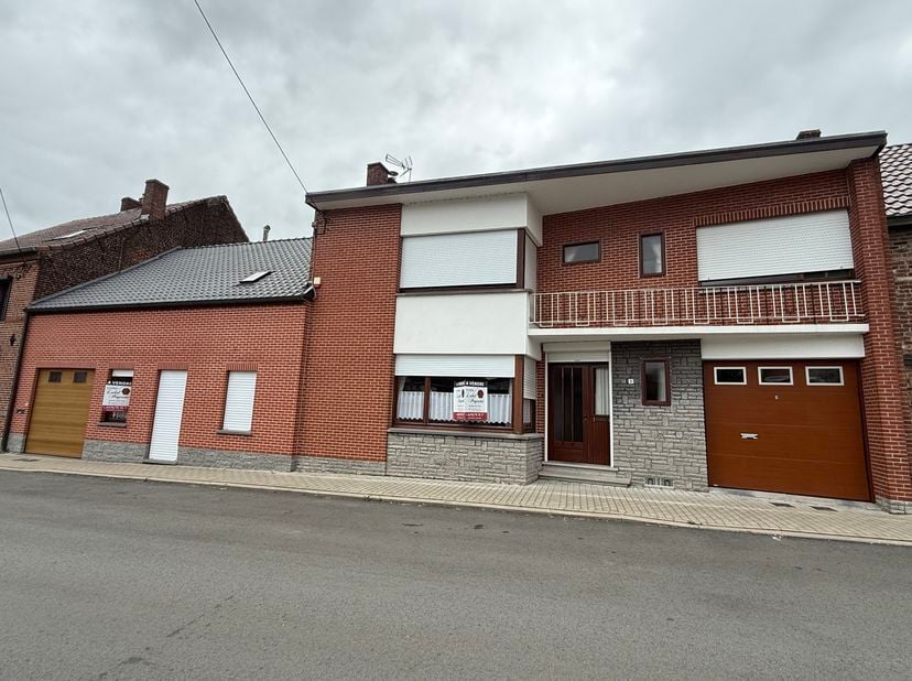 Huis te koop in ,
                    7971 Basècles